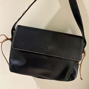 Elegant Black Leather Shoulder Bag